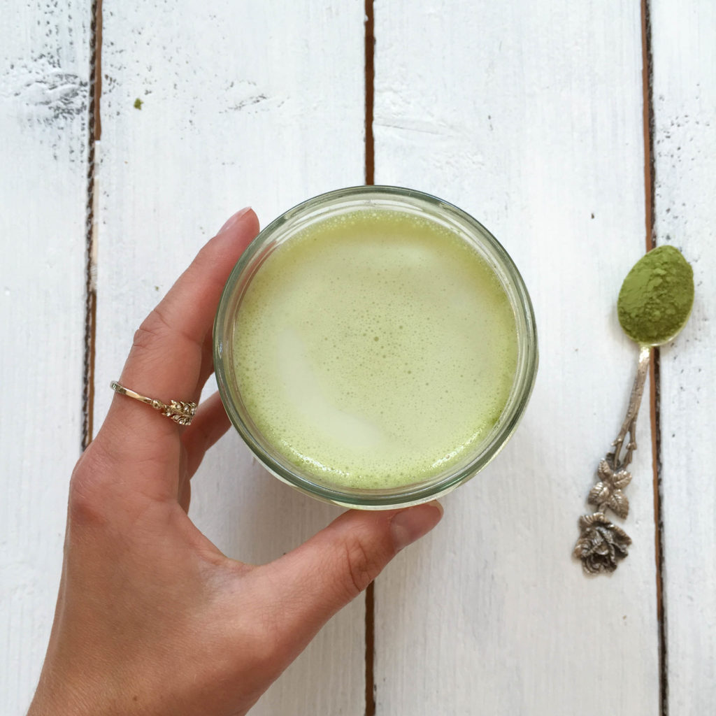 Matcha Green Tea Latte - vegan, plant based, vegetarian, gluten free - heavenlynnhealthy.com