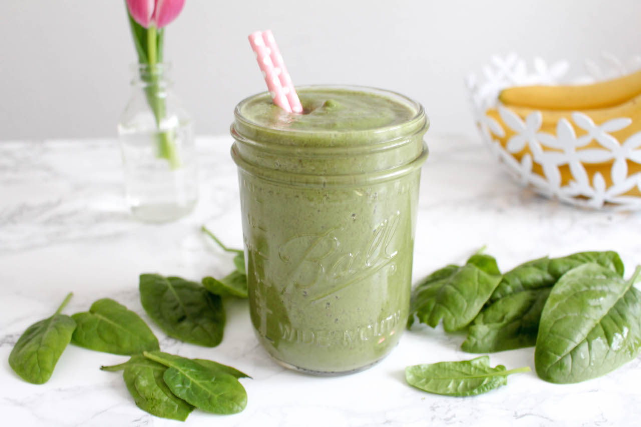 My Favorite Green Smoothie - plant based, gluten free, refined sugar free, vegan, healthy - heavenlynnhealthy.com