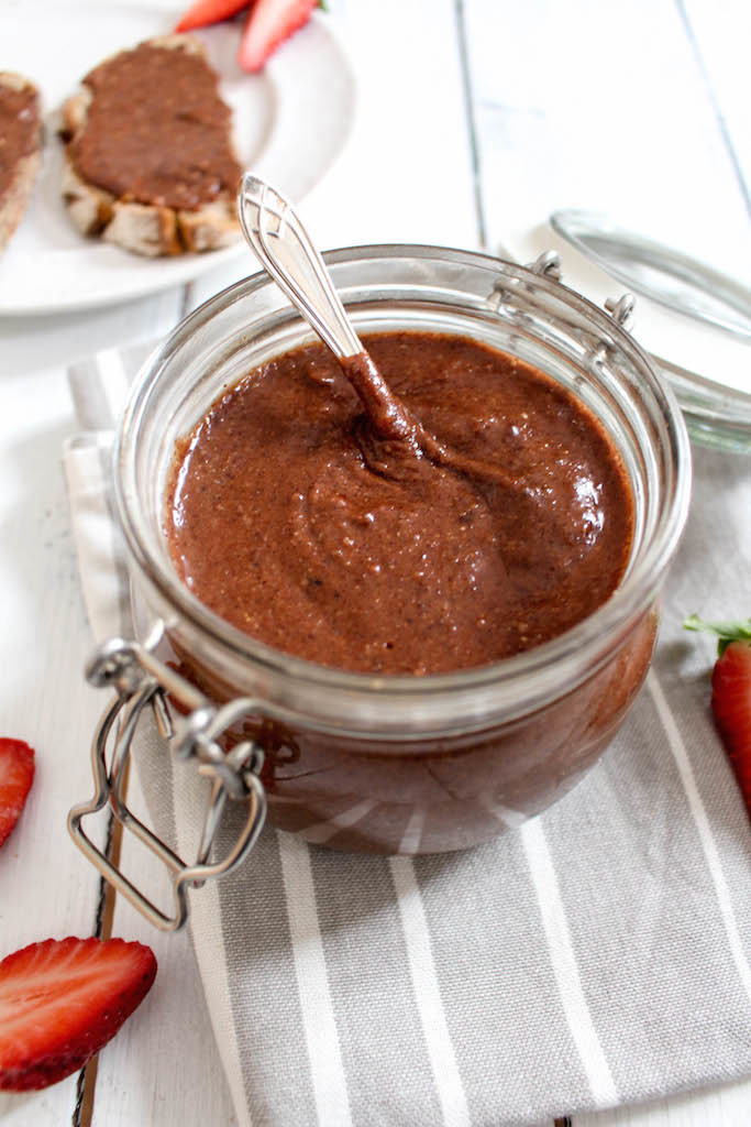 Healthy Nutella - plant based, gluten free, refined sugar free, vegan - heavenlynnhealthy.com