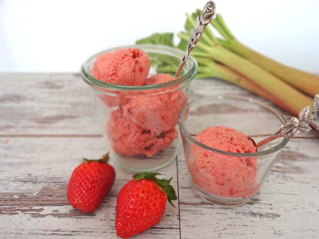 Rhubarb Strawberry Banana Ice Cream