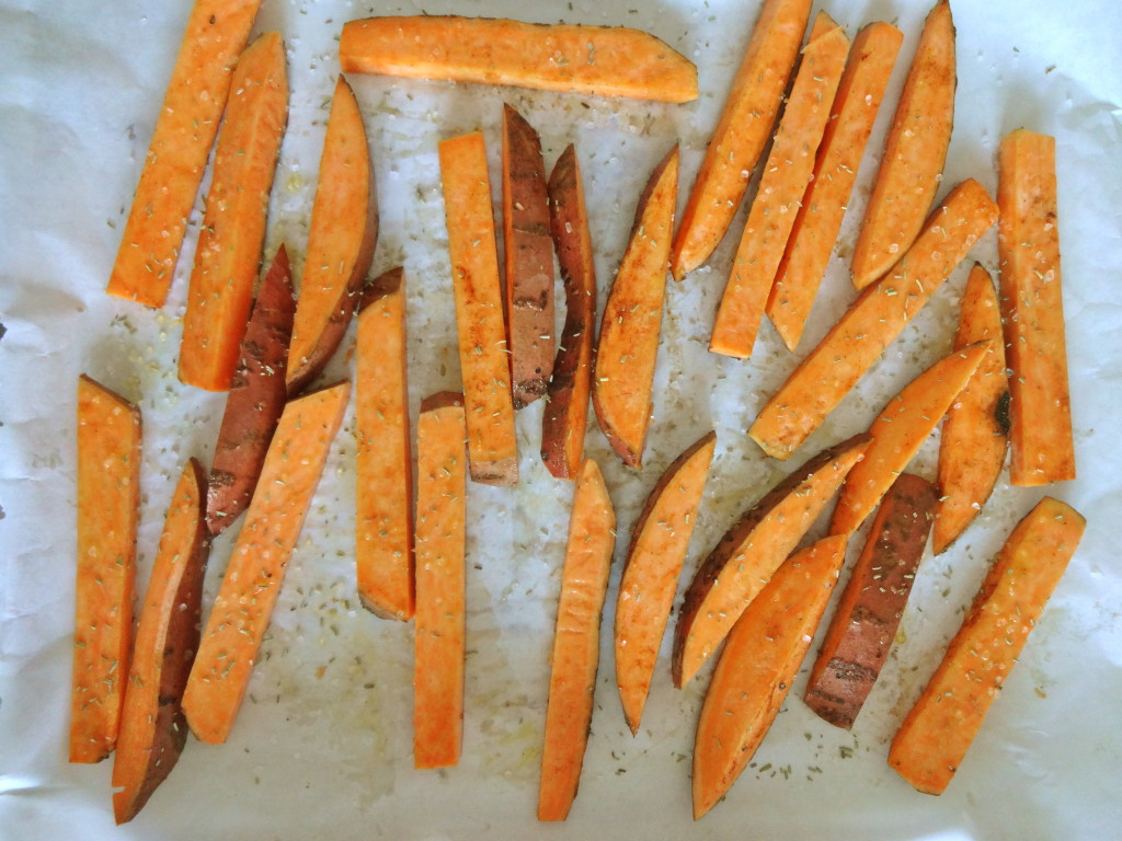 Sweet Potato Fries with Healthy Ketchup