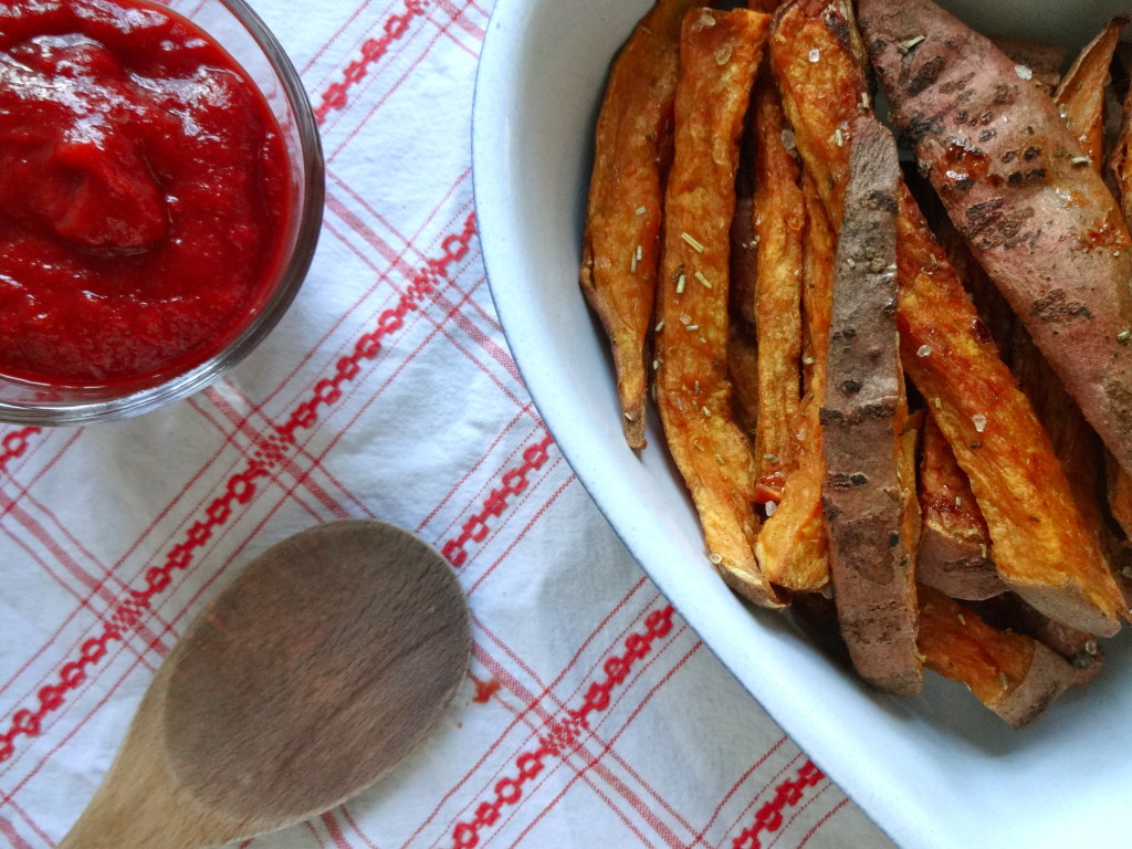 Sweet Potato Fries with Healthy Ketchup