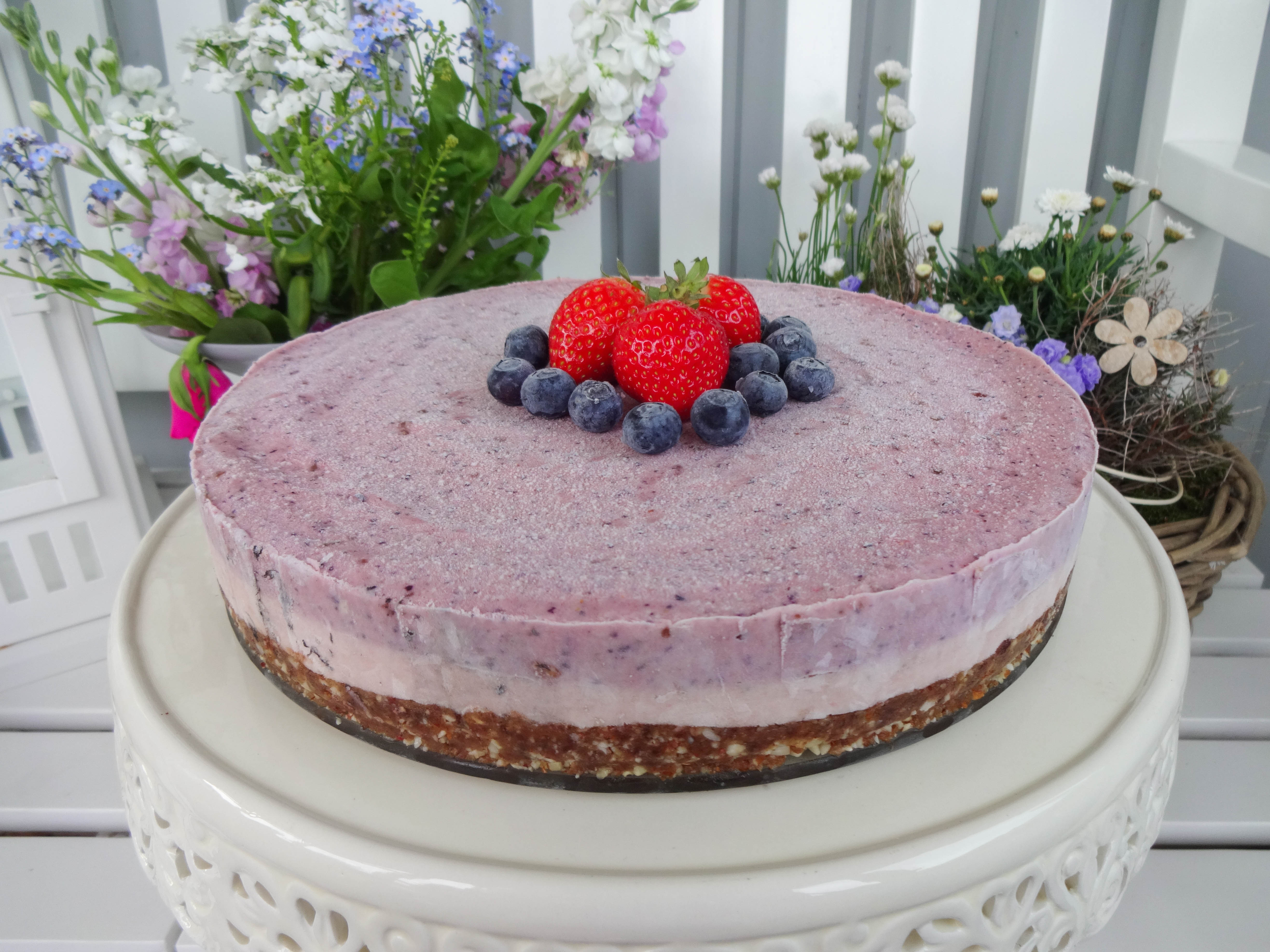 Raw Berry Cheesecake from Deliciously Ella