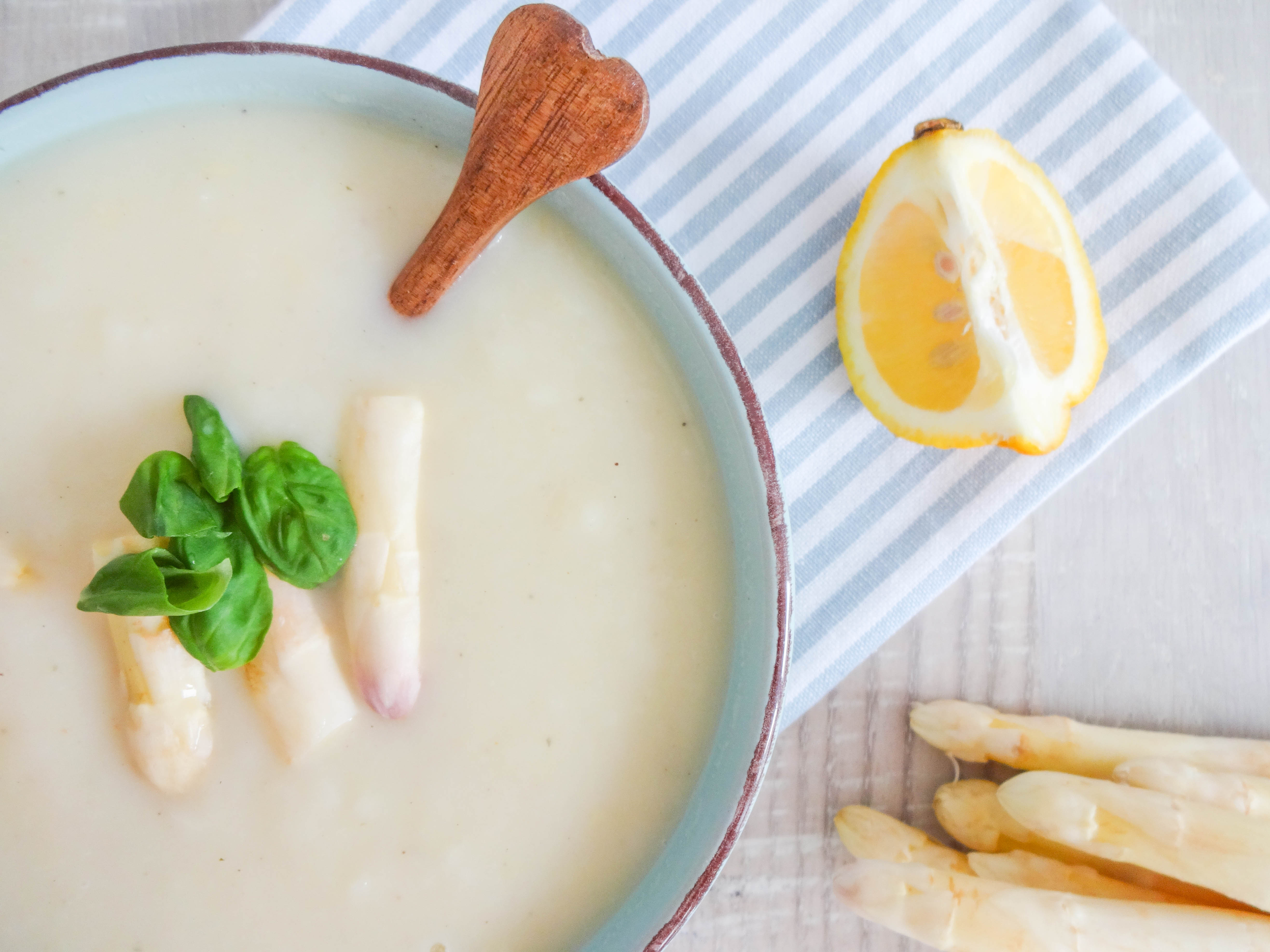 Creamy White Asparagus Soup