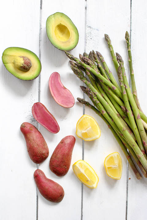 Asparagus with Avocado Hollandaise - vegan, vegetarian, plant based, gluten free - heavenlynnhealthy.com