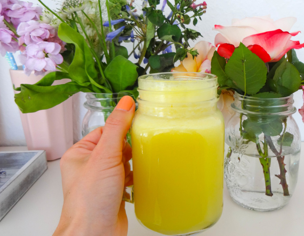 Pineapple-Coconut-Smoothie