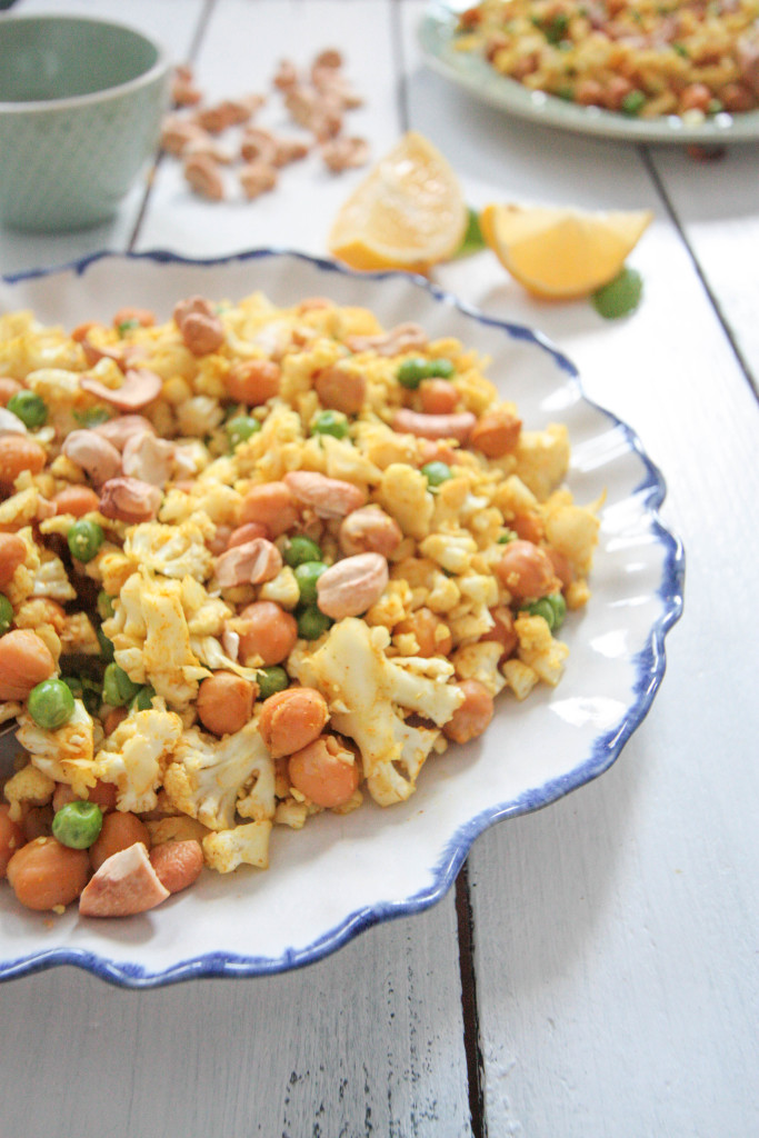 Cauliflower-Rice-with-Roasted-Chickpeas-4