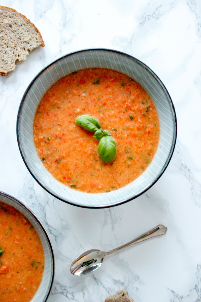 Roasted Red Pepper and Cannellini Soup - vegan, plant based, gluten free, refined sugar free- heavenlynnhealthy.com