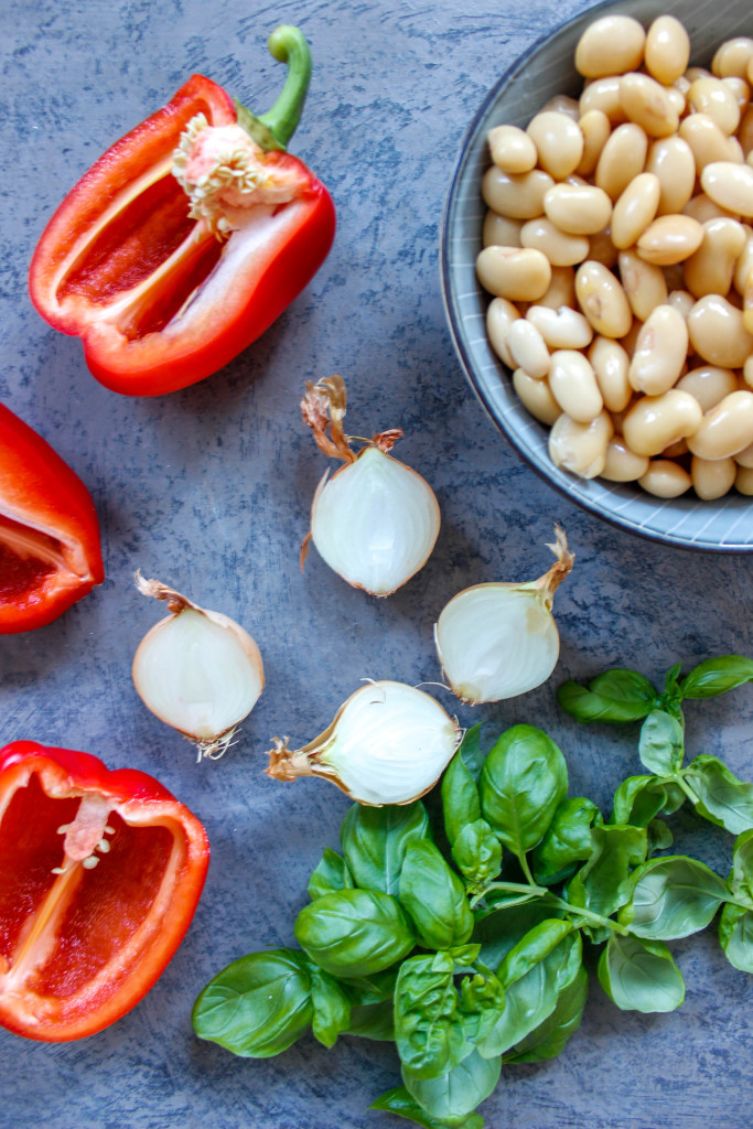 Roasted Red Pepper and Cannellini Soup - vegan, plant based, gluten free, refined sugar free- heavenlynnhealthy.com