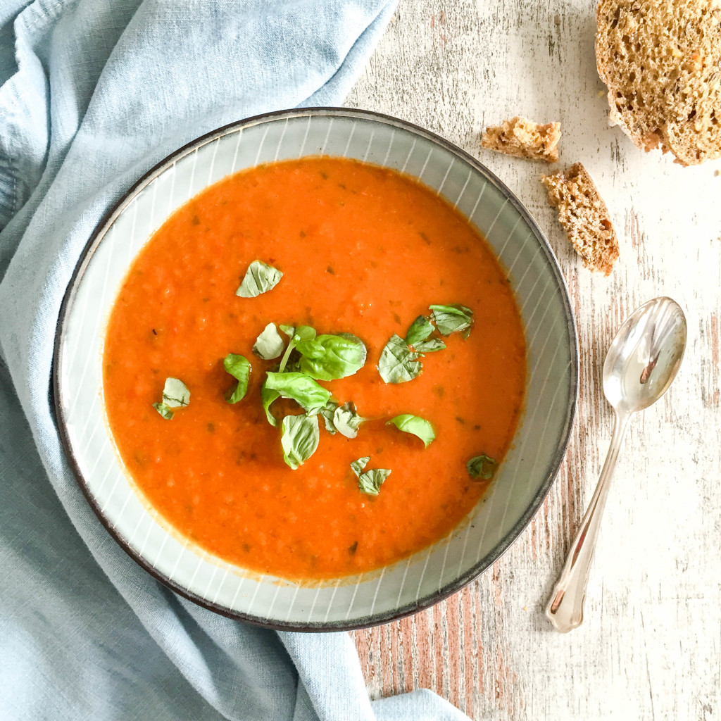 Roasted Red Pepper and Cannellini Soup - vegan, plant based, gluten free, refined sugar free- heavenlynnhealthy.com