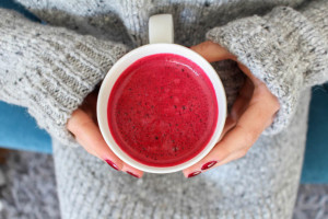 Beetroot and Apple Glögg (Hot Wine or Punch) - plant-based, gluten free, refined sugar free - heavenlynnhealthy.com