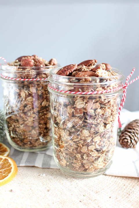 Gingerbread Granola - plantbased, gluten free, refined sugar free, healthy - heavenlynnhealthy.com