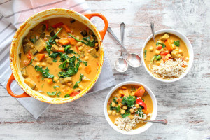 One Pot Eggplant, Pumpkin and Chickpea Curry - plant based, gluten free, refined sugar free - heavenlynnhealthy.com