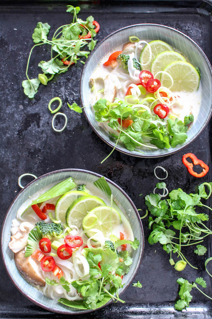 20 Minute Green Thai Curry Noodle Soup - plant based, gluten free, refined sugar free, vegan - heavenlynnhealthy.com