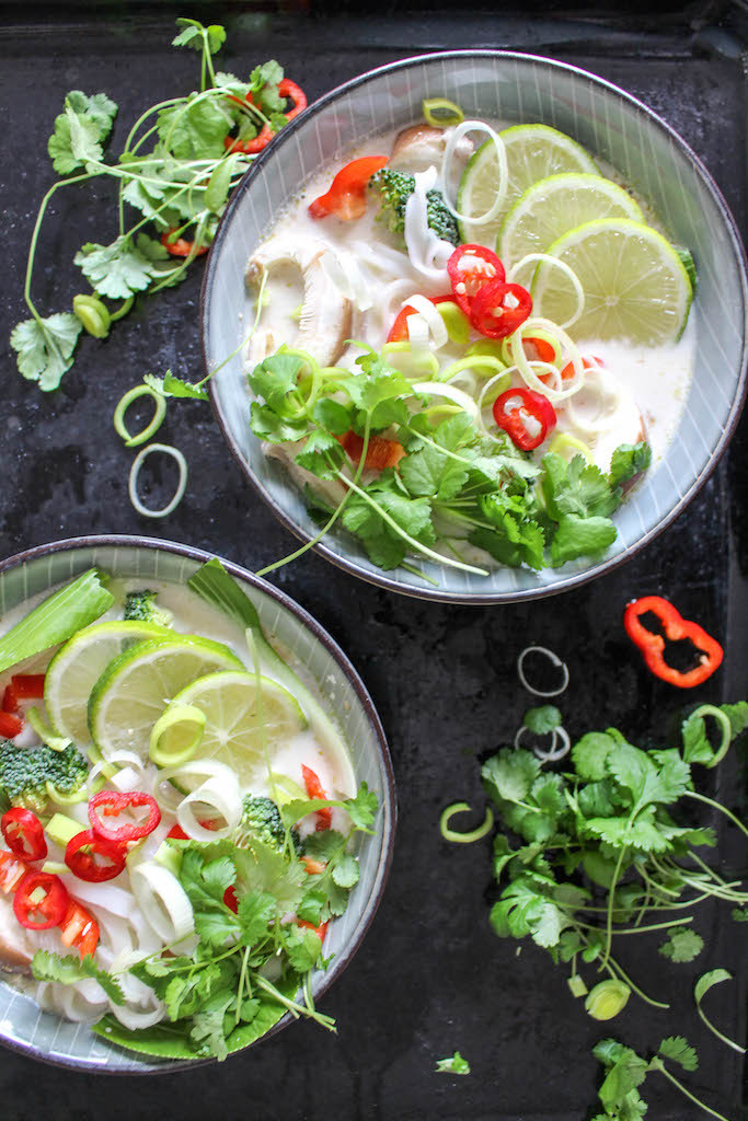 20 Minute Green Thai Curry Noodle Soup - plant based, gluten free, refined sugar free, vegan - heavenlynnhealthy.com