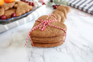 Healthy Gingerbread Cookies - plant based, vegan, gluten free, refined sugar free - heavenlynnhealthy.com
