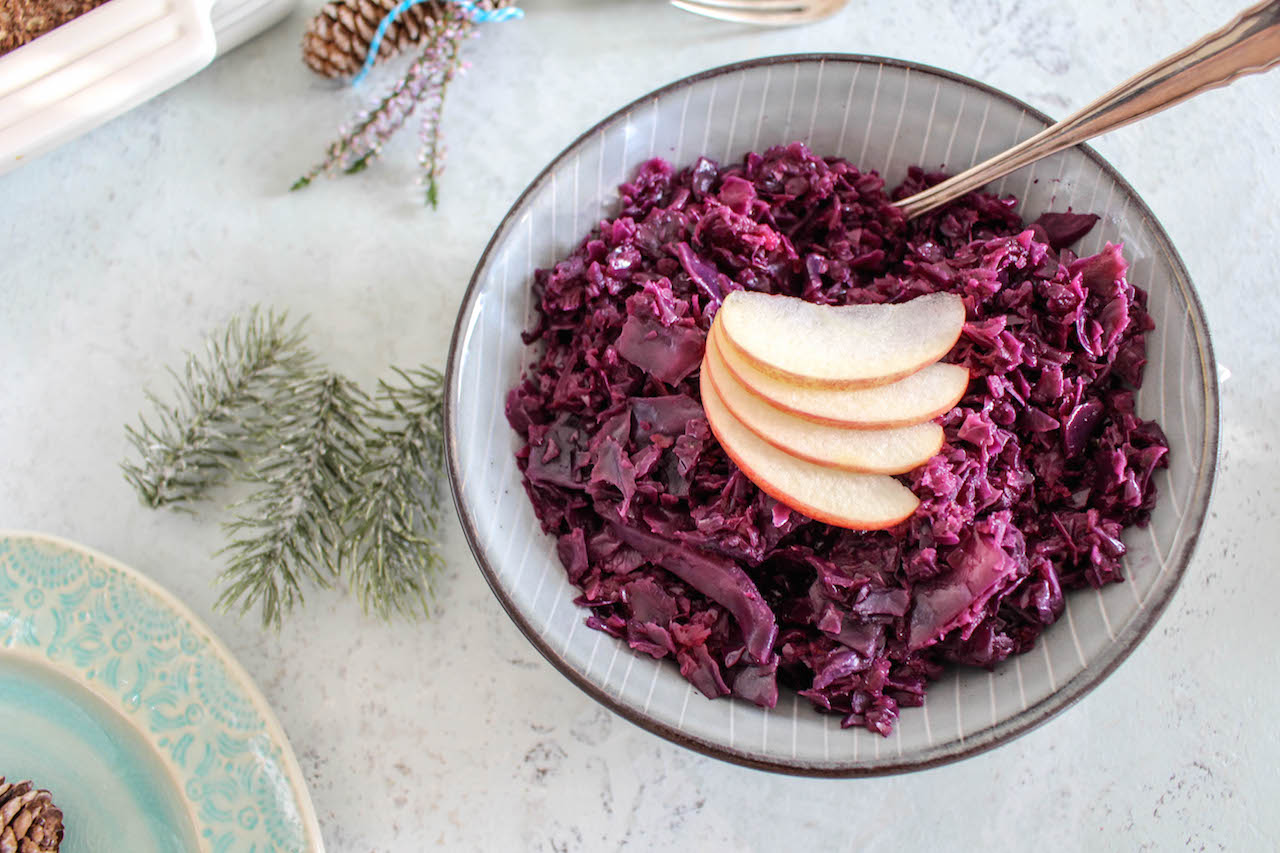 Spiced Apple Cabbage - plant based, vegan, gluten free, refined sugar free - heavenlynnhealthy.com