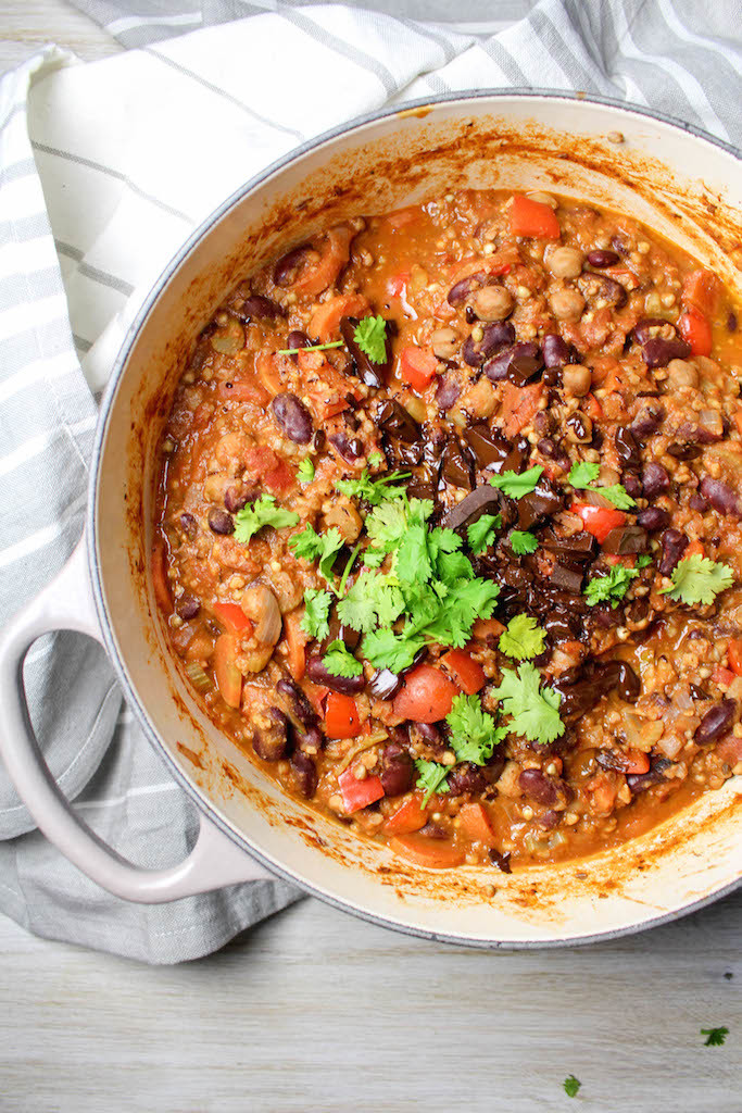 Bean and Buckwheat Chili with Dark Chocolate - plant-based, vegan, vegetarian, refined sugar free, gluten free - heavenlynnhealthy.com