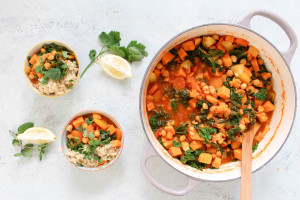 Moroccan Spiced Chickpea, Kale and Sweet Potato Stew - plant based, vegan, vegetarian, refined sugar free, gluten free - heavenlynnhealthy.com
