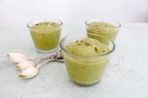 Avocado Vanilla Pudding - vegan, plant based, gluten free, refined sugar free, healthy - heavenlynnhealthy.com