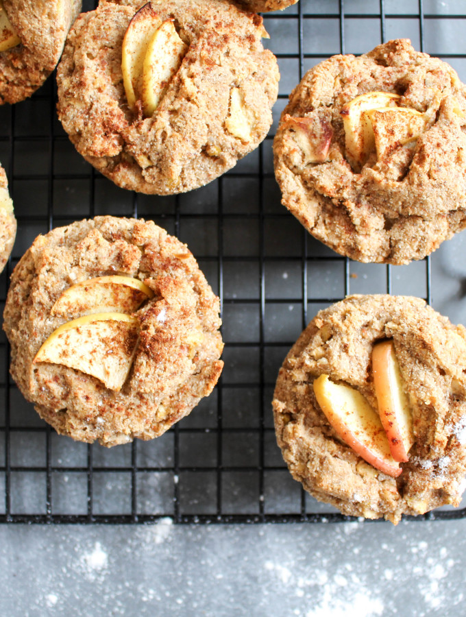 Healthy Apple-Cinnamon Muffins (with Avocado!) - plant based, vegan, vegetarian, refined sugar free, gluten free - heavenlynnhealthy.com