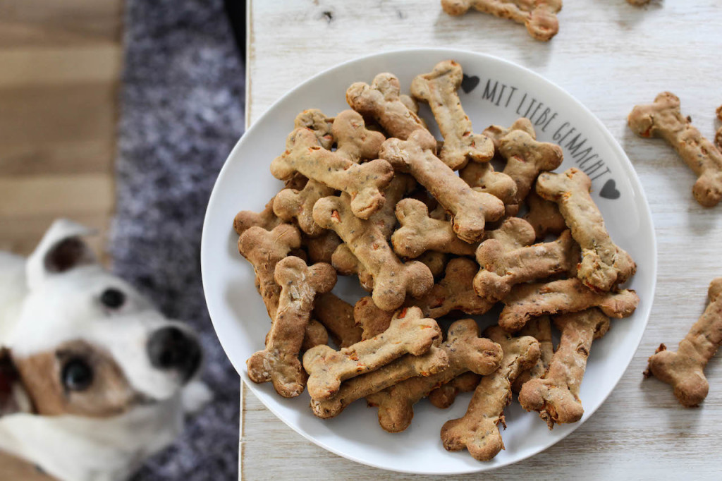 vegan dog biscuits