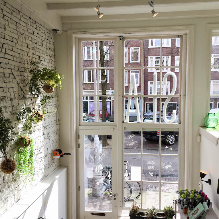 A guide to healthy eating in Amsterdam - Restaurants, Delis and Hot Spots - heavenlynnhealthy.com