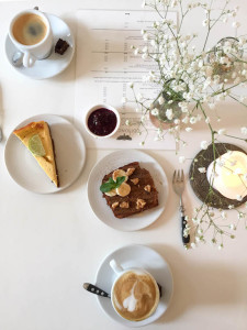 A guide to healthy eating in Amsterdam - Restaurants, Delis and Hot Spots - heavenlynnhealthy.com