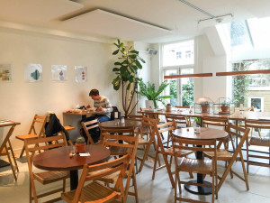 A guide to healthy eating in Amsterdam - Restaurants, Delis and Hot Spots - heavenlynnhealthy.com
