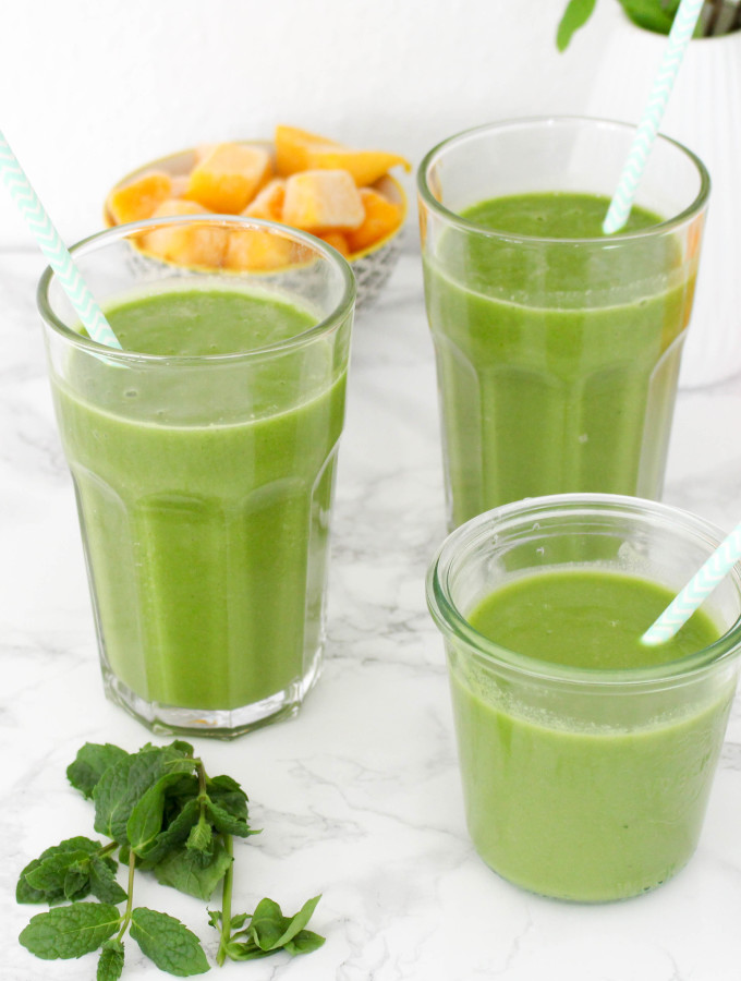 Green Spring Smoothie with Mint and Basil - plant based, gluten free, vegan, refined sugar free - heavenlynnhealthy.com