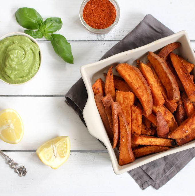Harissa Spiced Sweet Potato Wedges with spicy Avocado Dip - plant based, gluten free, refined sugar free - heavenlynnhealthy.com