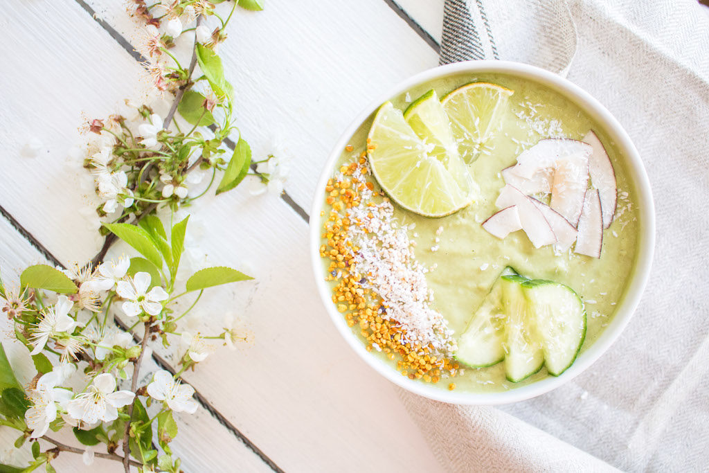 Refreshing Cucumber and Lime Smoothie (Key Lime Smoothie) - plant based, vegan, gluten free, refined sugar free - heavenlynnhealthy.com