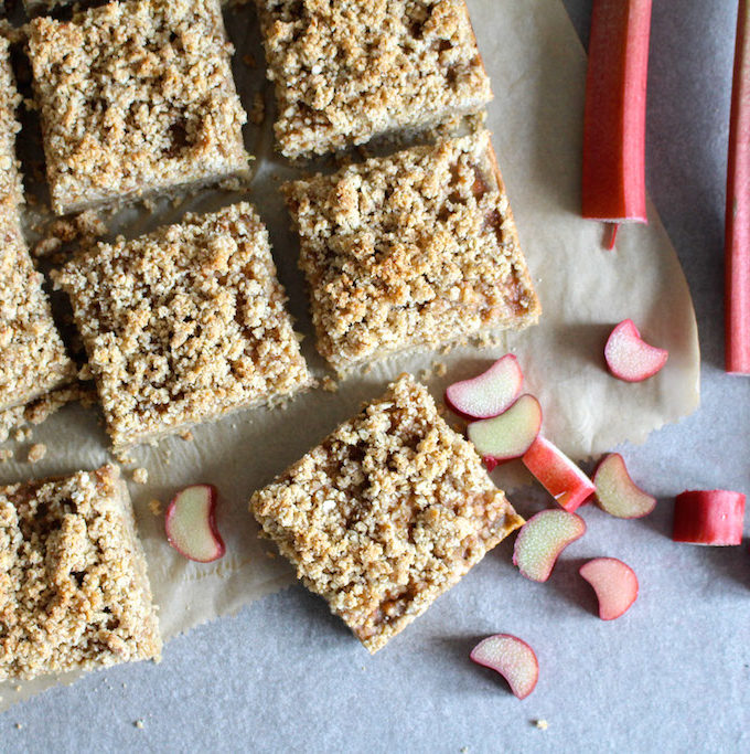 Rhubarb Oat Bars with Streusel Crumb Topping - gluten free, vegan, refined sugar free, healthy - heavenlynnhealthy.com