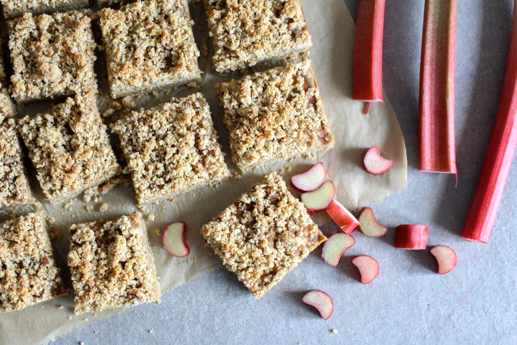 Rhubarb Oat Bars with Streusel Crumb Topping
