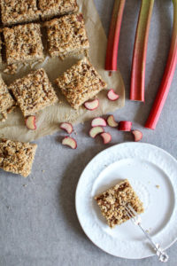 Rhubarb Oat Bars with Streusel Crumb Topping - gluten free, vegan, refined sugar free, healthy - heavenlynnhealthy.com