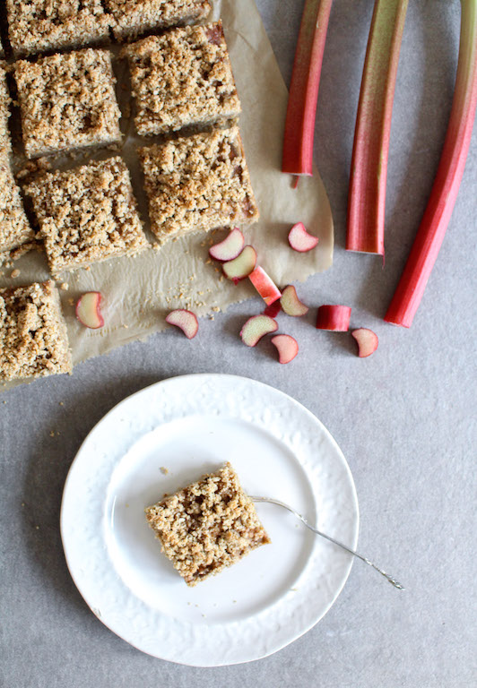 Rhubarb Oat Bars with Streusel Crumb Topping - gluten free, vegan, refined sugar free, healthy - heavenlynnhealthy.com