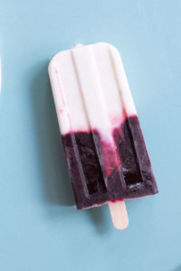 Blueberry Coconut Yoghurt Popsicles - plant based, vegetarian, refined sugar free, vegan - heavenlynnhealthy.com