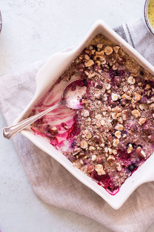 Baked Berry Oatmeal - plant based, gluten free, vegan, refined sugar free, healthy - heavenlynnhealthy.com