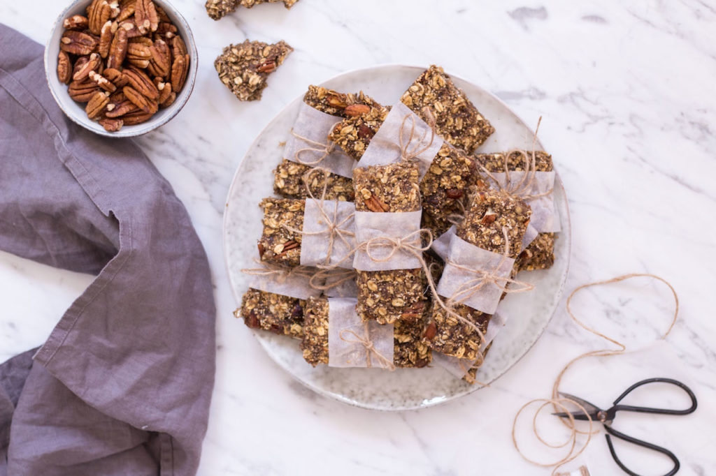 Homemade Amaranth Pecan Granola Bars - vegan, plant based, gluten free option, refined sugar free, healthy - heavenlynnhealthy.com