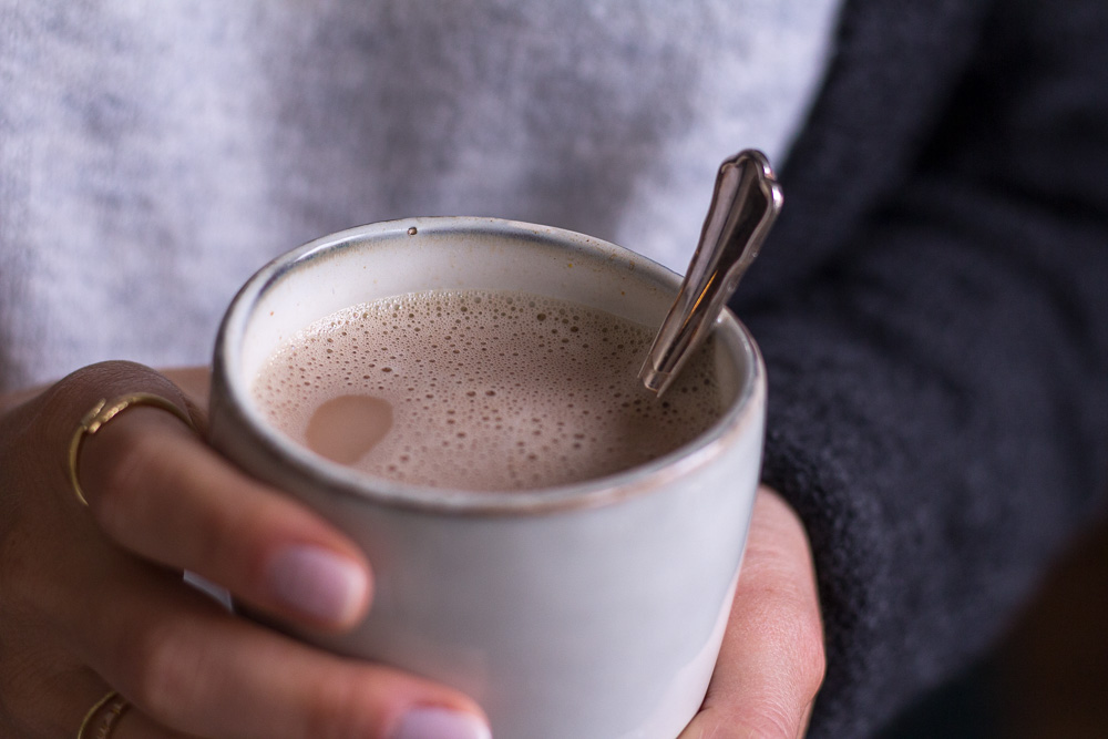 Hot Superfood Chocolate - vegan, plant based, refined sugar free, gluten free - heavenlynnhealthy.com