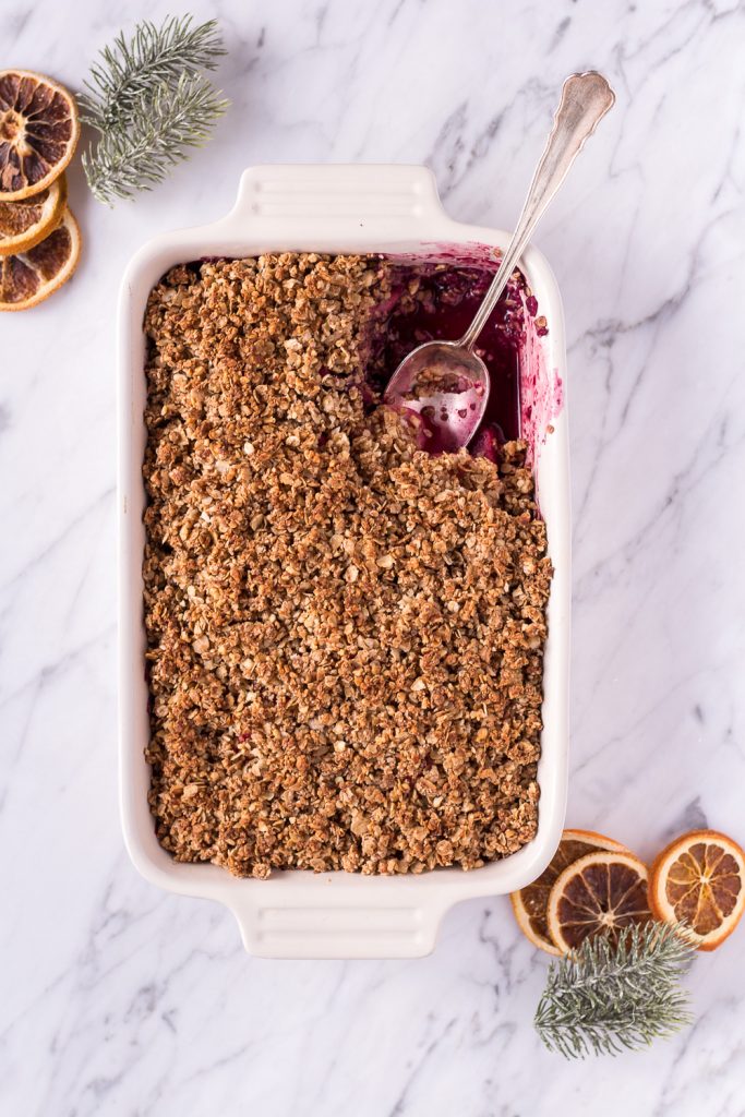 Healthy Gingerbread Crumble - plant based, vegan, gluten free, refined sugar free, dairy free - heavenlynnhealthy.com