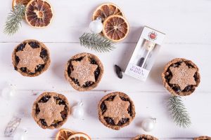 Healthy Mince Pies - vegan, plant based, gluten free, refined sugar free - heavenlynnhealthy.com