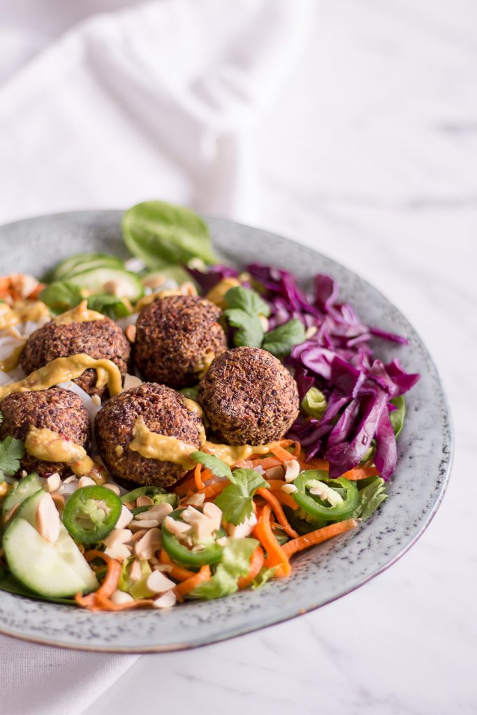 Vietnamese Banh Mi Bowl with plant based quinoa meatballs - - plant-based, vegan, gluten free, refined sugar free - heavenlynnhealthy.com