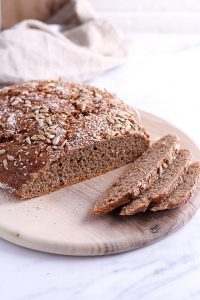 No Knead Whole-Wheat Rye Bread - plant-based, vegan, refined sugar free - heavenlynnhealthy.com