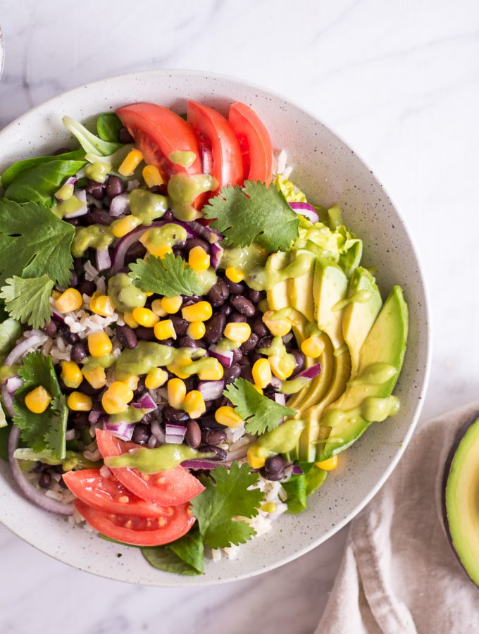 Quick Mexican-Inspired Salat - plant-based, vegan, gluten free, refined sugar free - heavenlynnhealthy.com