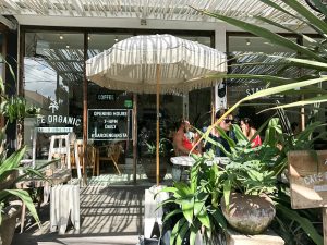 Healthy Bali Guide (Part 2) - Canggu: eco bungalow, healthy restaurants & warungs - heavenlynnhealthy.com