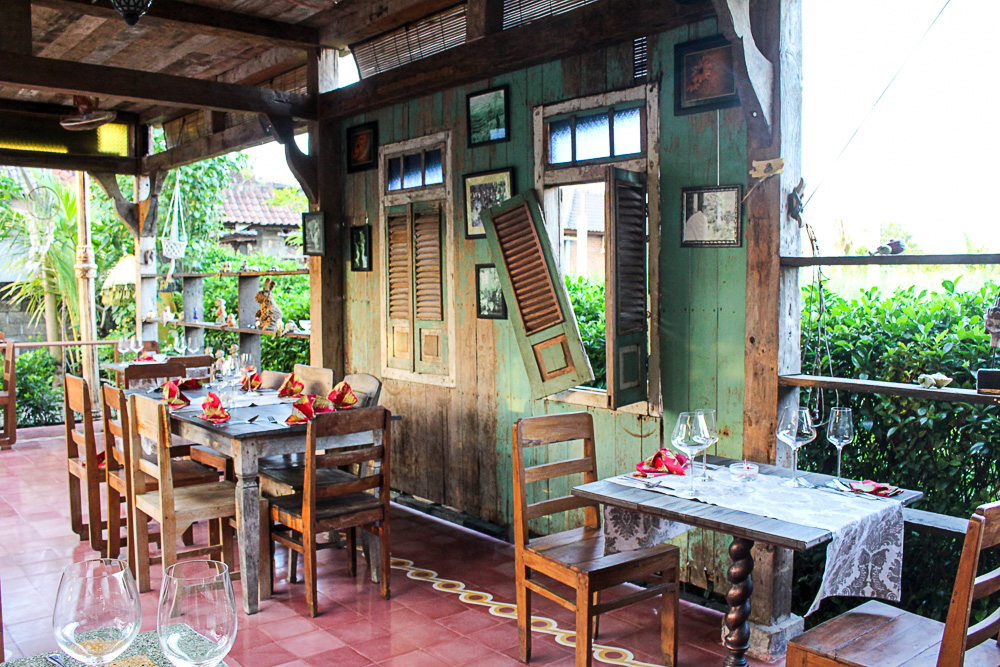 Healthy Bali Guide (Part 2) - Canggu: eco bungalow, healthy restaurants & warungs - heavenlynnhealthy.com