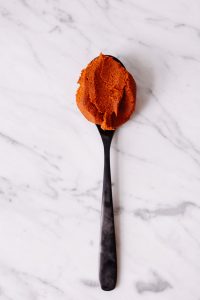 Easy Autumn Curry with (Almost) 5 ingredients - plant-based, vegan, gluten free, refined sugar free - heavenlynnhealthy.com