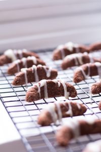 Healthy Chocolate Vanilla Crescent Christmas Cookies - plant-based, vegan, gluten free, refined sugar free - heavenlynnhealthy.com