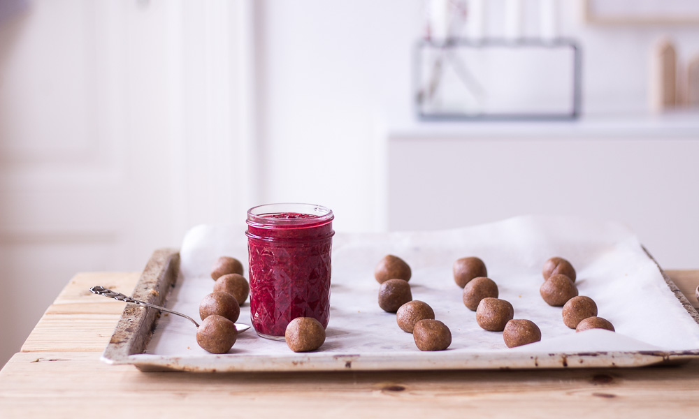 Healthy Thumbprint Cookies - plant-based, vegan, gluten free, refined sugar free - heavenlynnhealthy.com